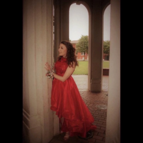 High-Low Prom Dress♥️ - Picture 7 of 7